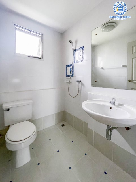 *****บ้านเดี่ยวมือสองย่านนนทบุรี ม.ชัยพฤกษ์ บางใหญ่-เซ็นทรัลเวสต์เกต เนื้อที่กว้างขวางสูงถึง 69.6 ตร.ว. ฟังก์ชัน 3 ห้องนอน 3 ห้องน้ำ 2 ที่จอดรถ บ้านพร้อมอยู่ ตกแต่งใหม่ บนทำเลศักยภาพ เพียง 10 นาทีก็ถึงรถไฟฟ้าสายสีม่วง "สถานีคลองบางไผ่" จองด่วน!